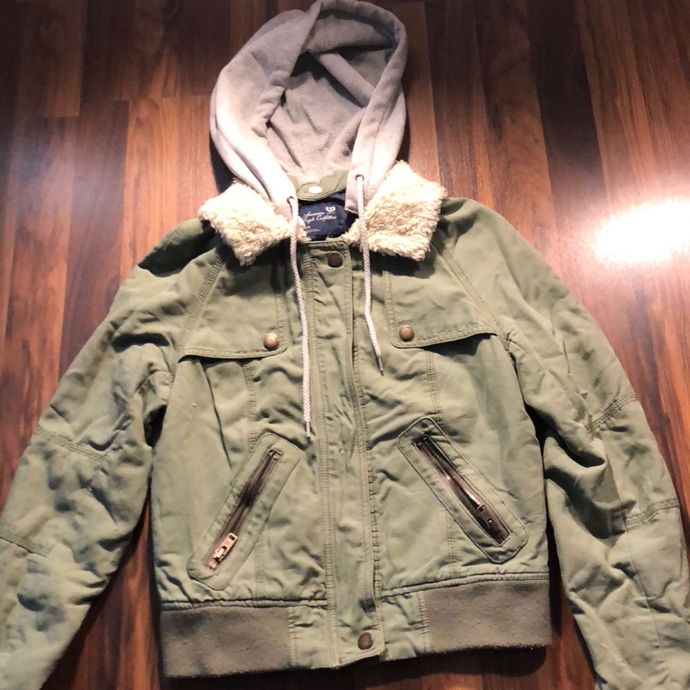 Aeo Jacket - image 3